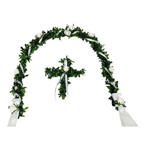 Ehrenplatz Girlande weiß ,mit Kreuz